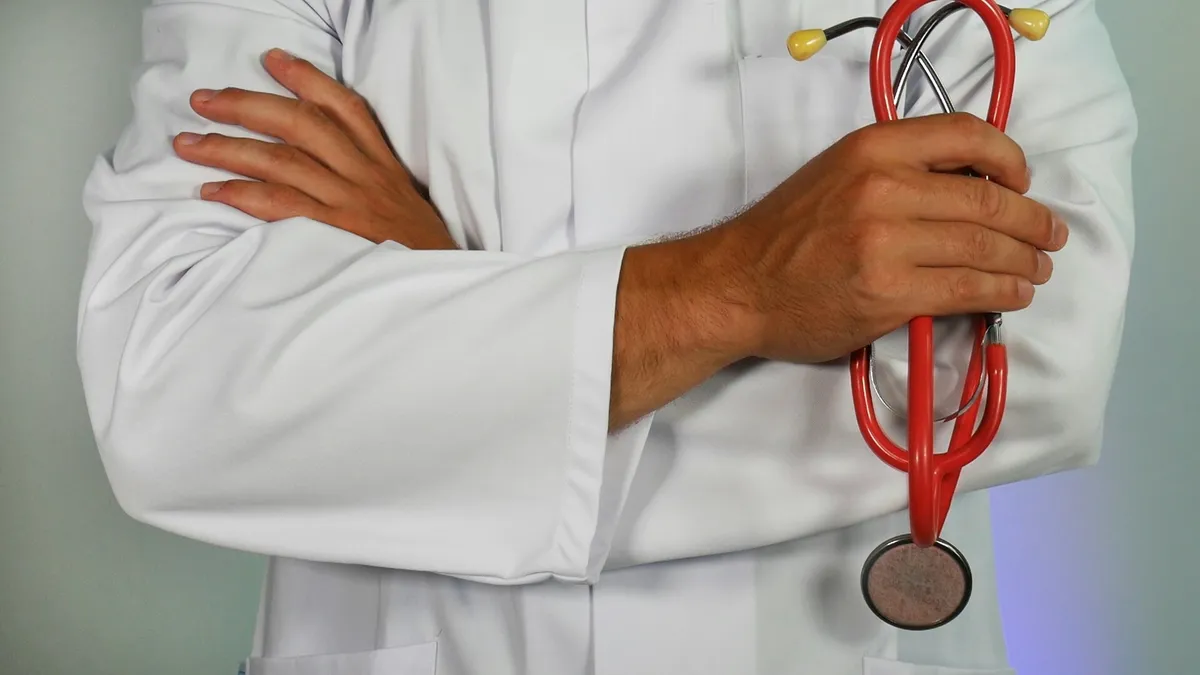 Habilitación de Clínicas y Hospitales Privados en...